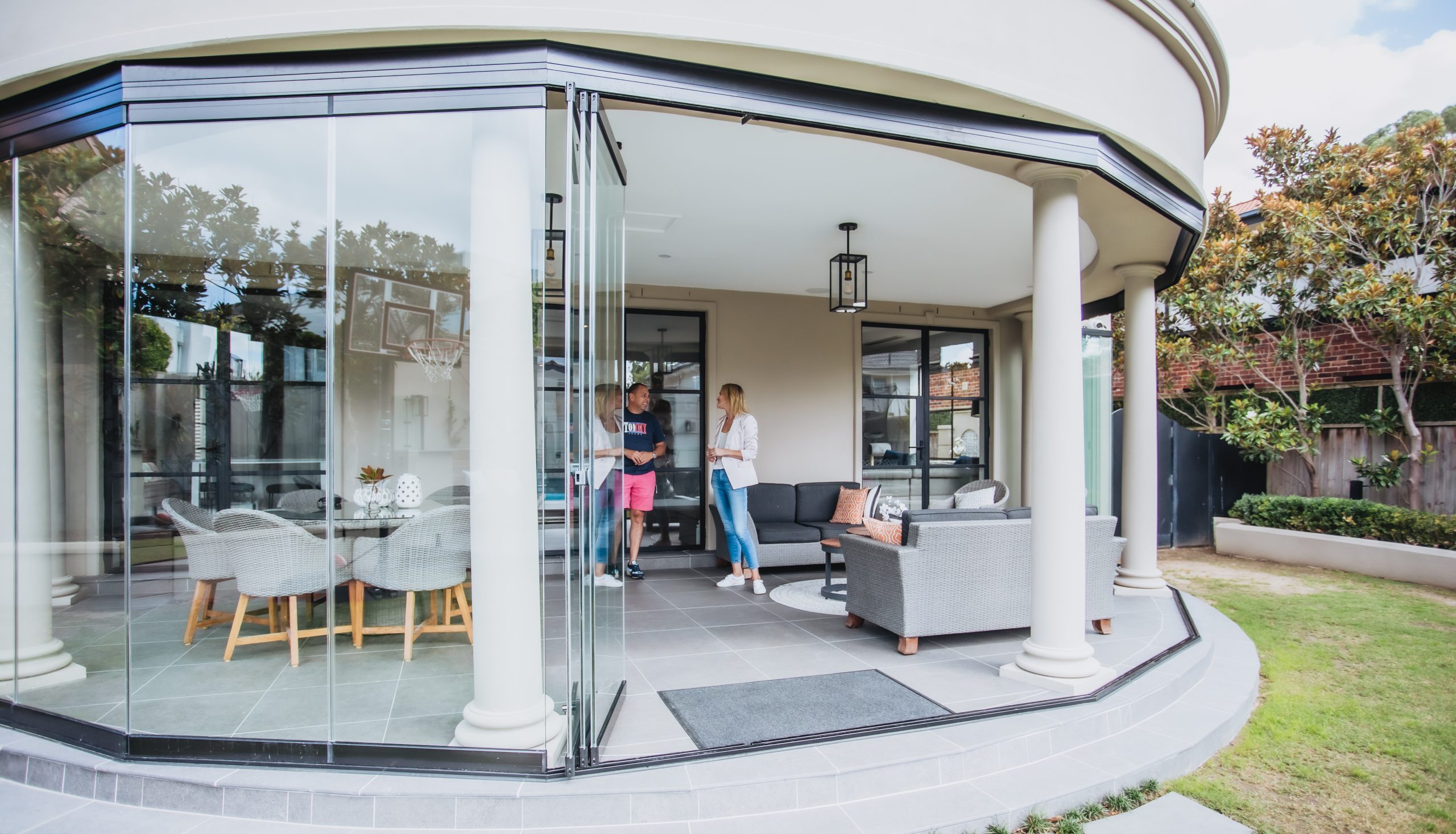 Enclosed alfresco with glass