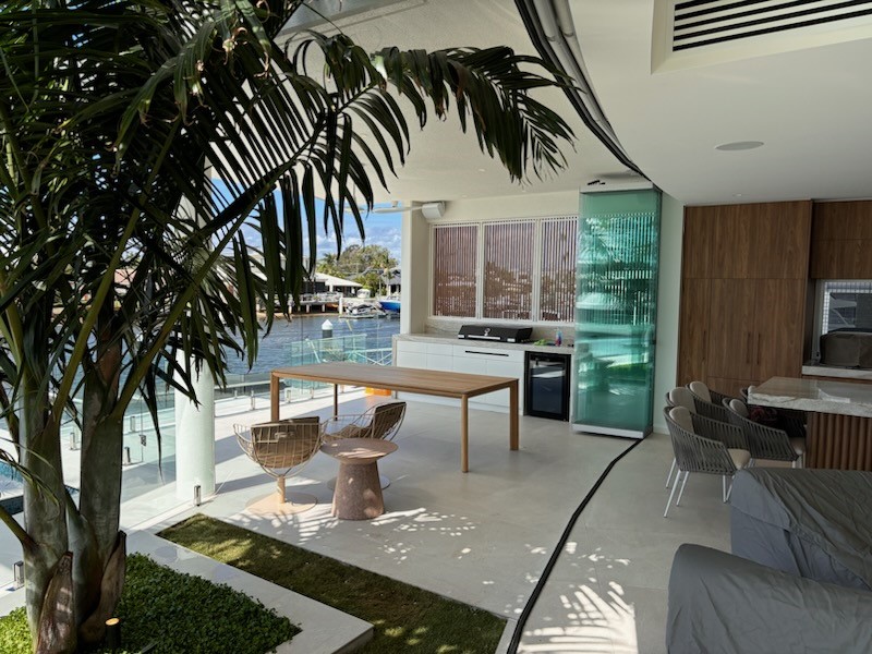 Frameless Glass door Sunshine Coast 2 Frameless Glass door Sunshine Coast 2
